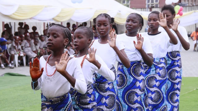 Experts warn of identity crisis as children lose touch with roots