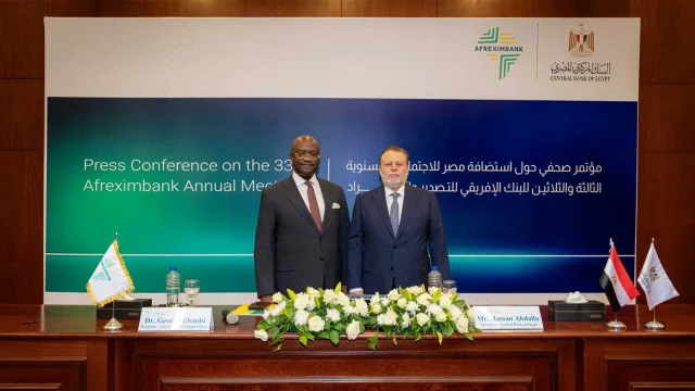 (Left) – Dr George Elombi, President and Chairman of the Board of Directors of Afreximbank and (Right) H.E. Mr. Hassan Abdalla, Governor of the Central Bank of Egypt (CBE)