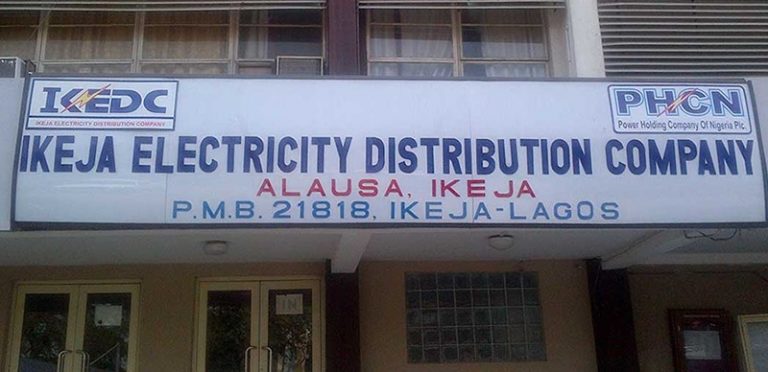 Women Protest Extended Power Outage in Lagos Community