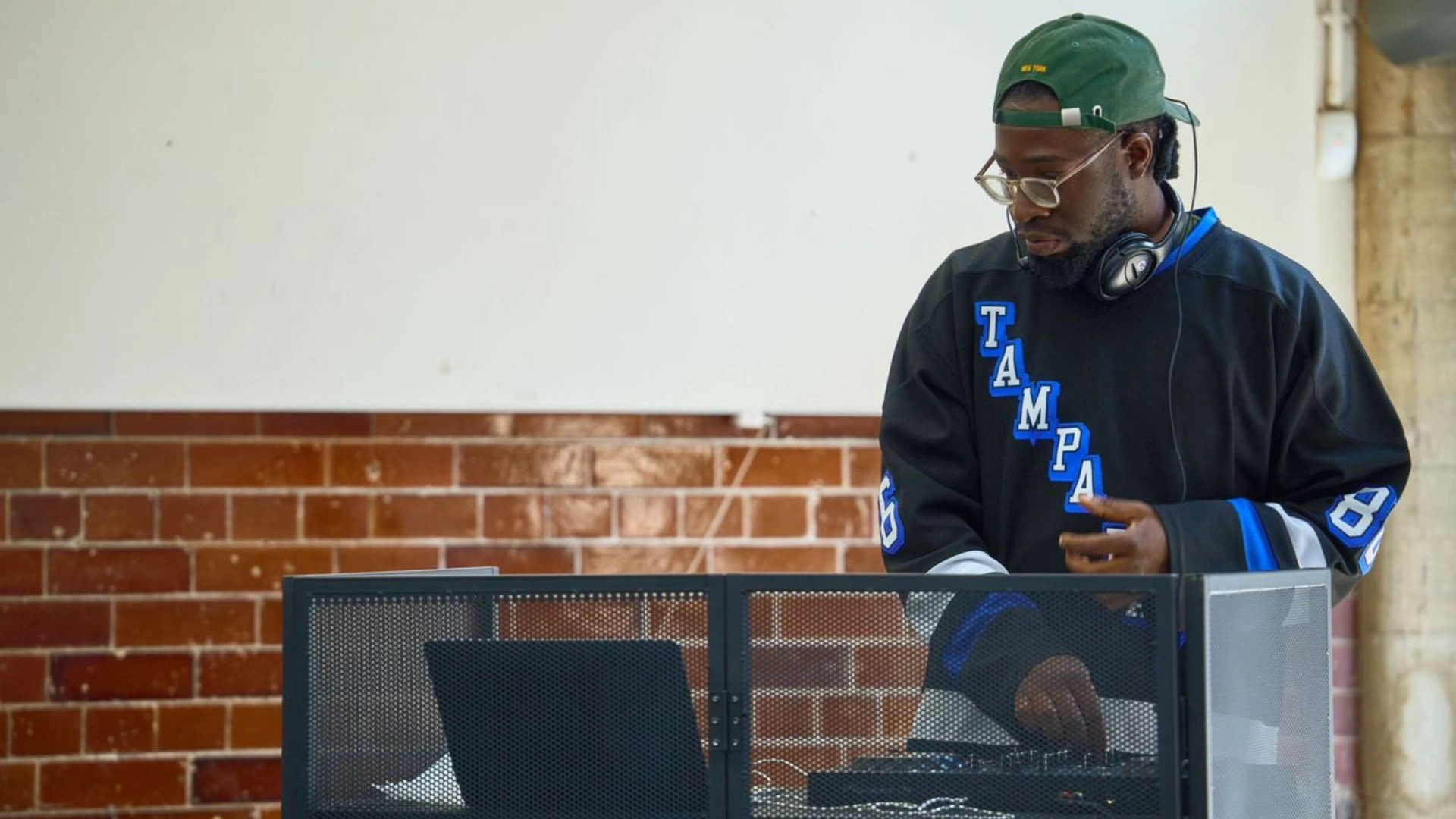 DJ Spectacles