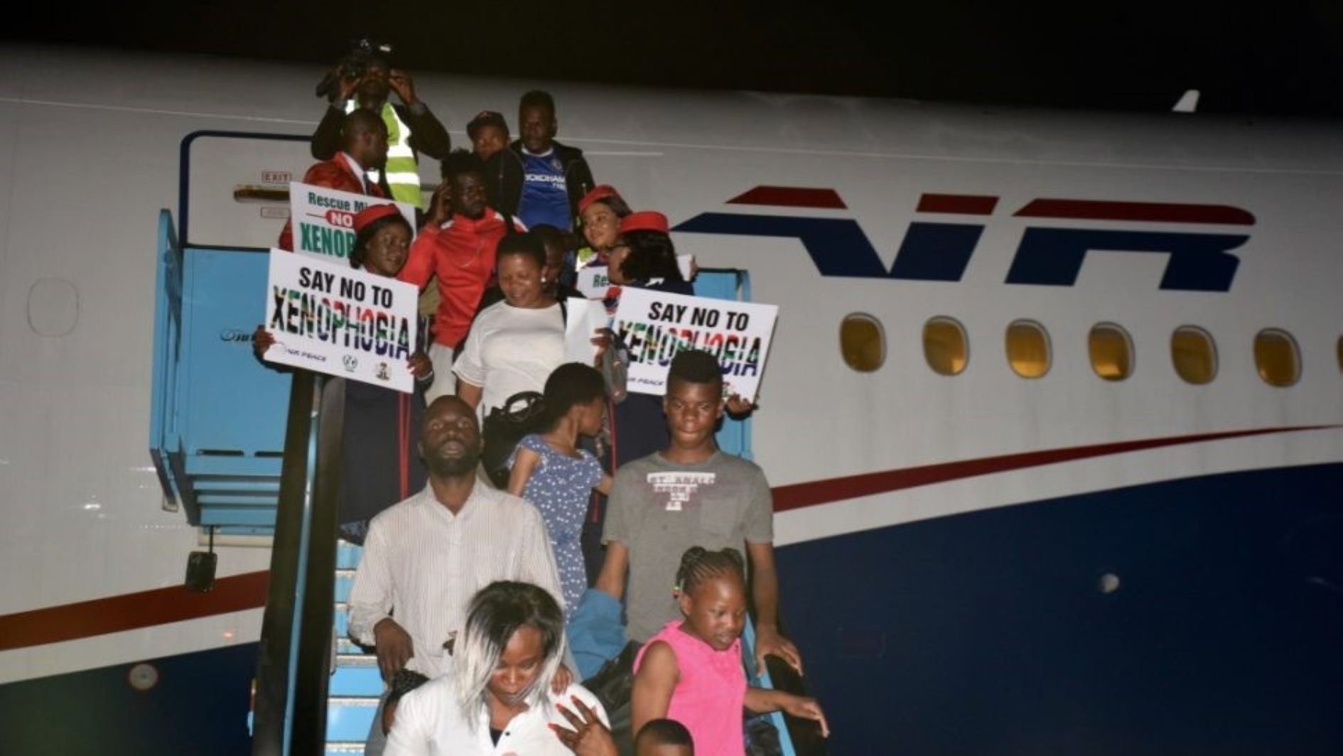 FG screens 400 Nigerians for repatriation from S’Africa