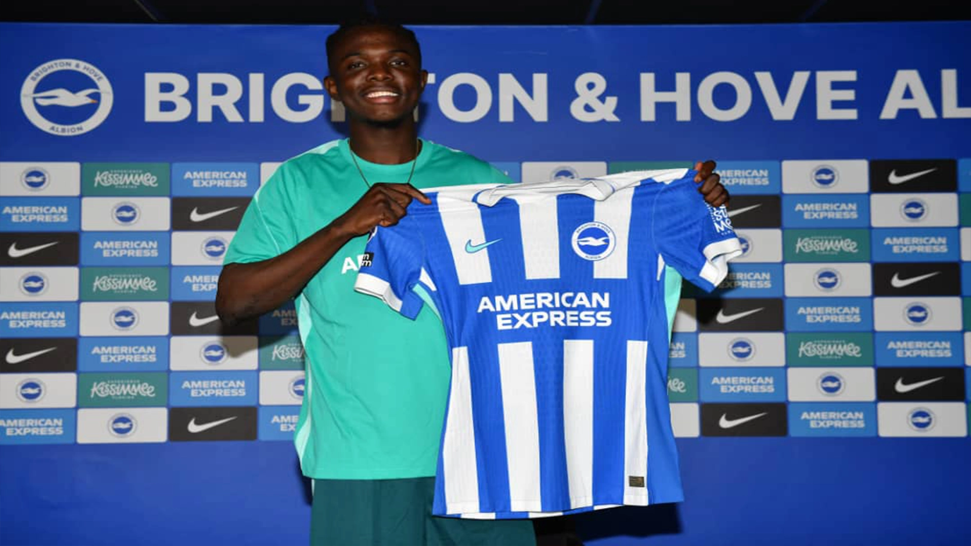 Brighton &amp; Hove Albion have signed Nigerian forward Zado