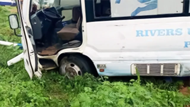 Rivers United team bus crashes
