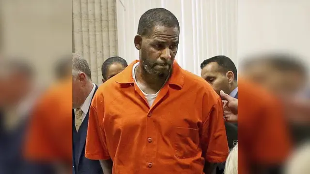 American R&B singer R. Kelly.