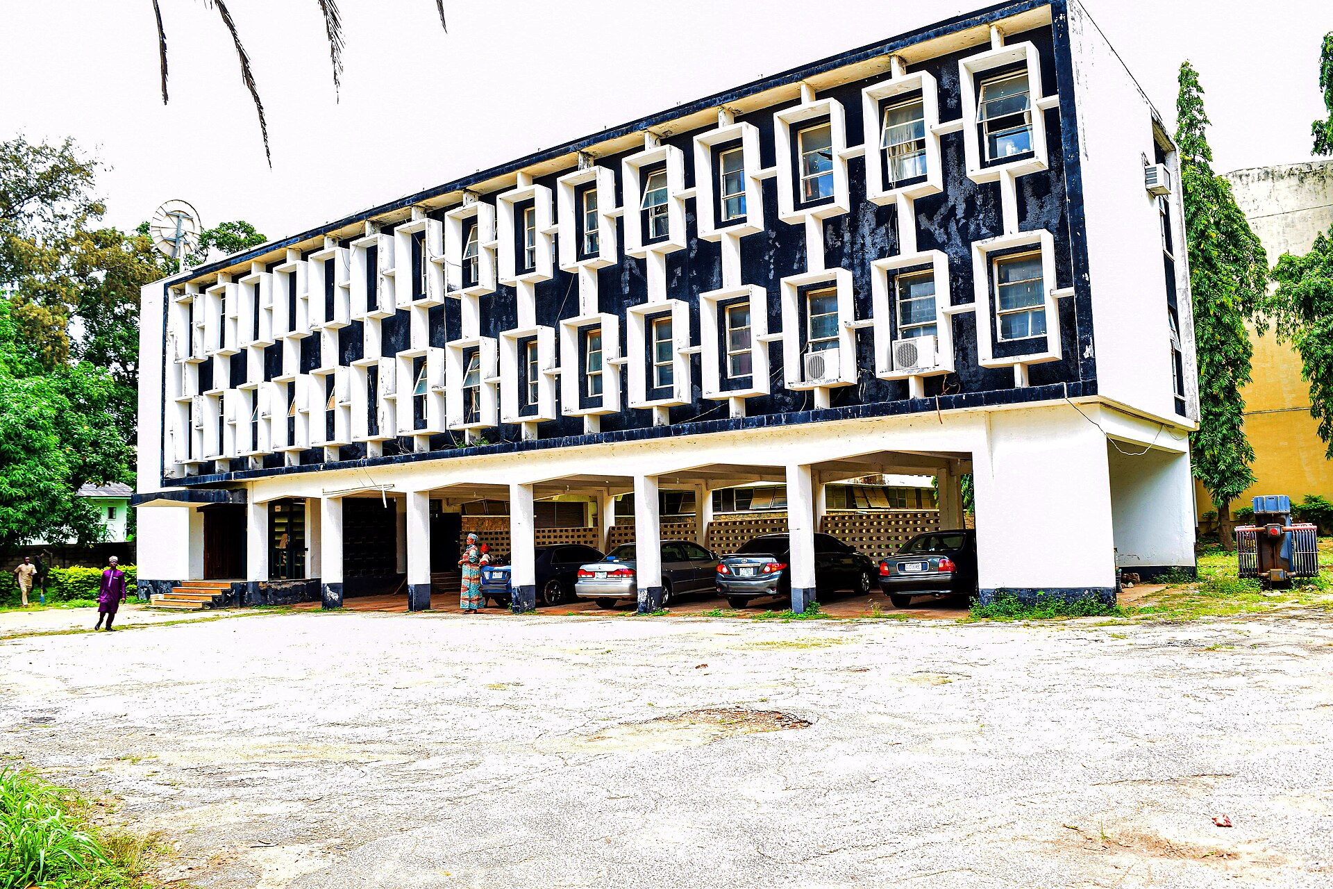 The National Archives in Kaduna preserves Nigeria's rich documentary heritage, including colonial records, historic newspapers, photographs, maps, manuscripts, and government documents. A must-visit destination for researchers, historians, students, and cultural enthusiasts.
