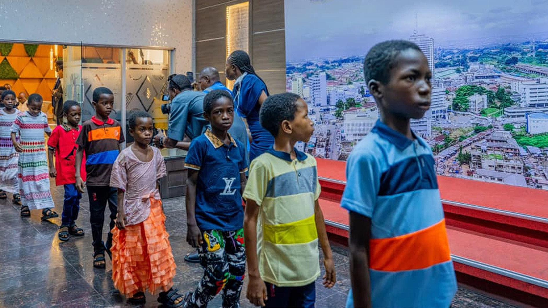 Oyo children