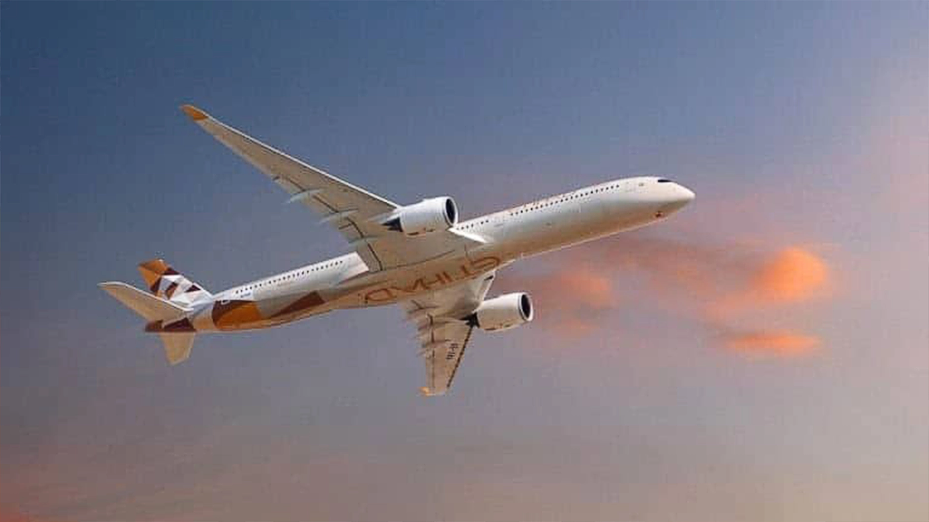 Etihad marks 20 years of flights to France