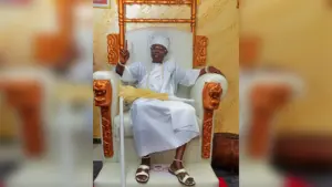 Oba Lateef Adams
