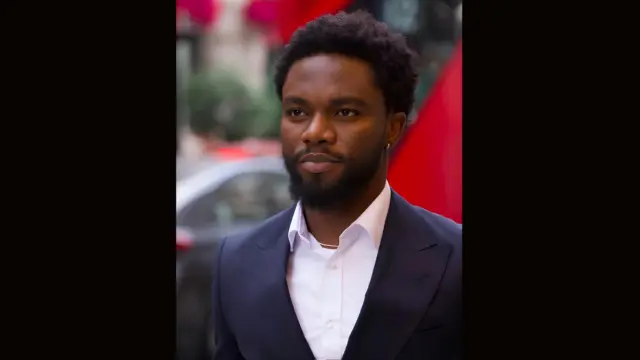 Damilare Davola