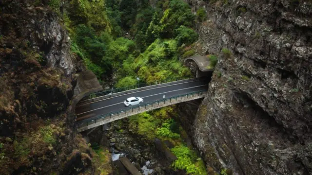 Madeira car