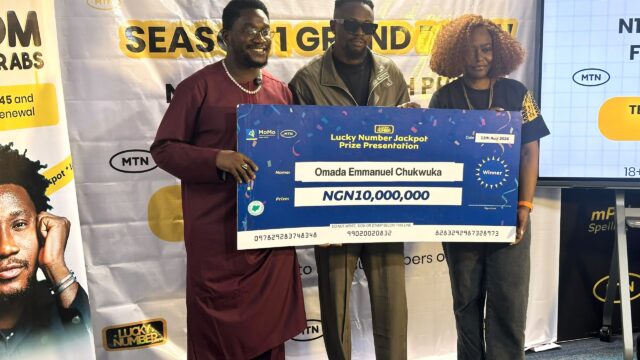 Lawal Michael Nasiru, popularly known as Nas Boi, beneficiary of the MTN lucky jackpot, Omada Emmanuel, and Chief Digital Officer, MTN Nigeria Aisha Mumuni