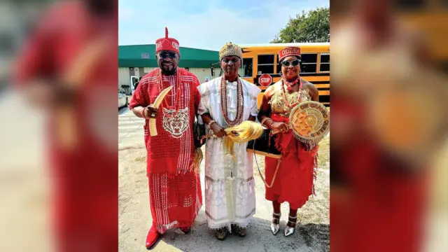 Obi (Dr) Henry Ajudua (L), His Royal Majesty Eze Chukwuemeka Eri ( Eze Ndi Igbo) (c), and Queen Vivian Henry-Ajudua (R)