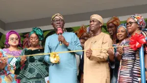Secretary to the Lagos State Government, Bimbola Salu-Hundeyin (left); wife of Lagos State Governor, Ibijoke Sanwo-Olu; Governor Babajide Sanwo-Olu; his Deputy and APC governorship candidate for the 2027, Obafemi Hamzat; his running mate,  Damilola Sonayon-James, and Commissioner for Agriculture and Food Systems, Abisola Olusanya, during the commissioning of the new Fresh Food Hub at Pen Cinema, Agege, Lagos, yesterday.	                                                                                          						            PHOTO: AYODELE ADENIRAN