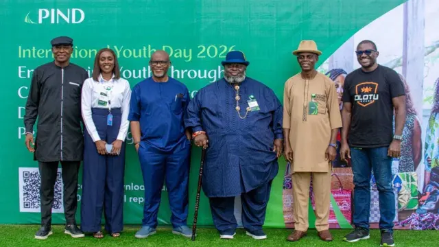 L-R: Uboboso Shalom Abilo, Blessing Chukwuka, Patrick Ekpe, Theophilus Moses, Prof. Ogaga Augustine Aghoghovwia and Bruce Lucas