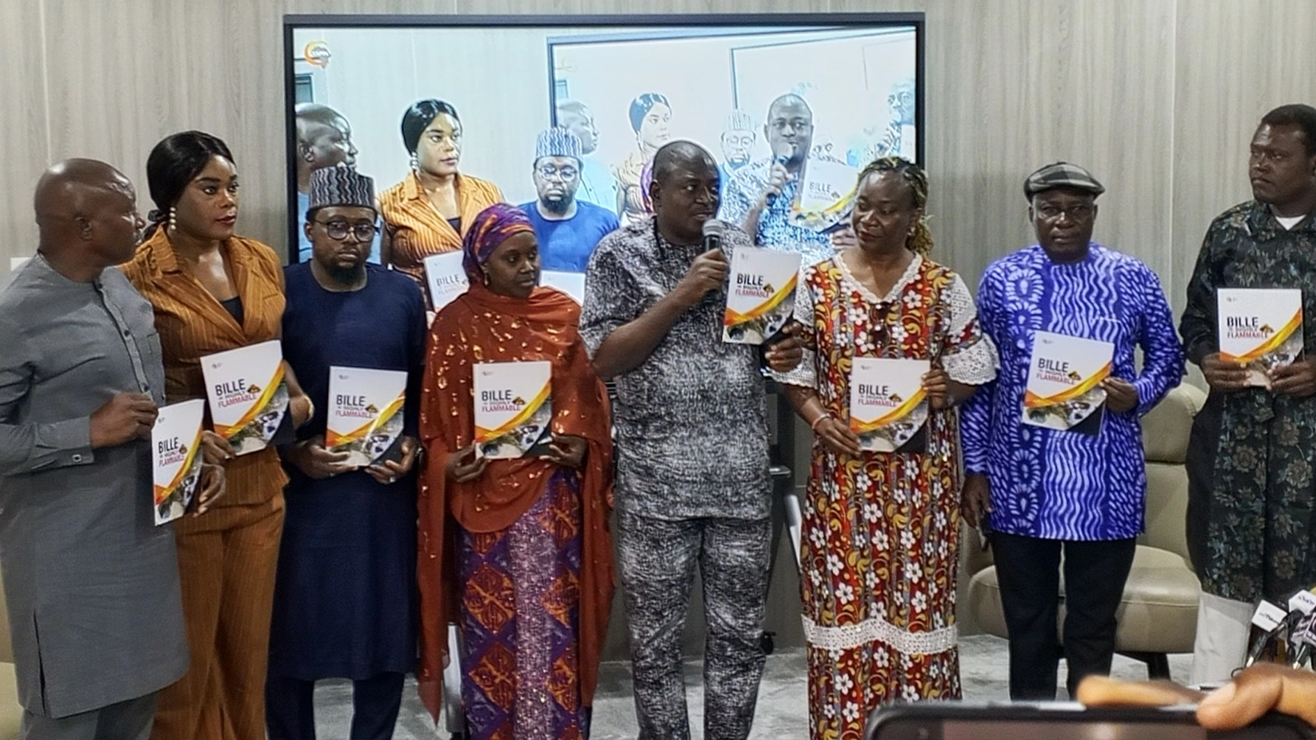 Civil society organisations and residents of Bille community