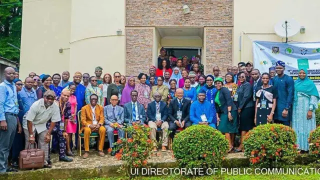 PHOTO CAPTION: Experts and participants at the event