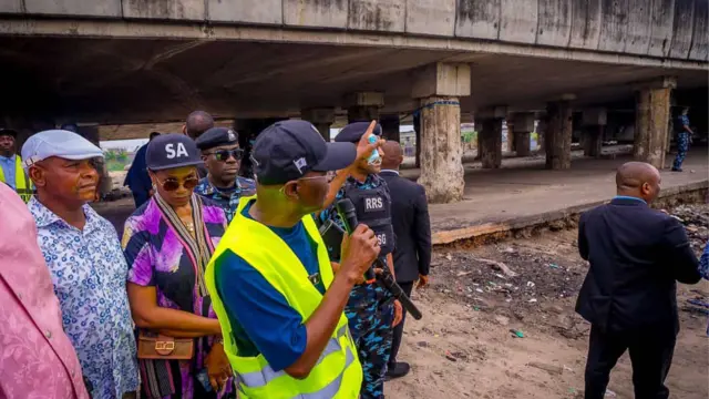 Sanwo-Olu inspects vandalised bridge