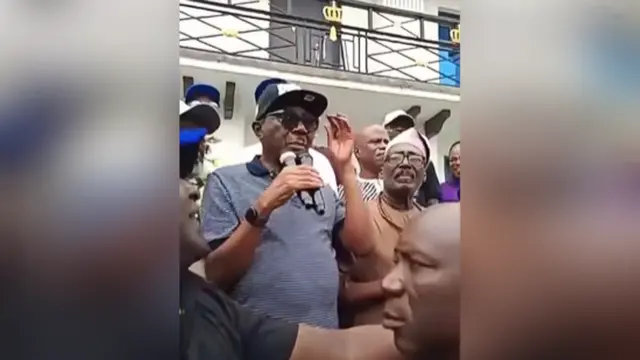 Fadahunsi addressing supporters