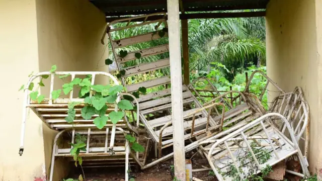 Abandoned hospital facilities at Awlaw Health Centre