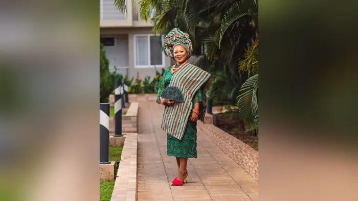 Aso Oke style