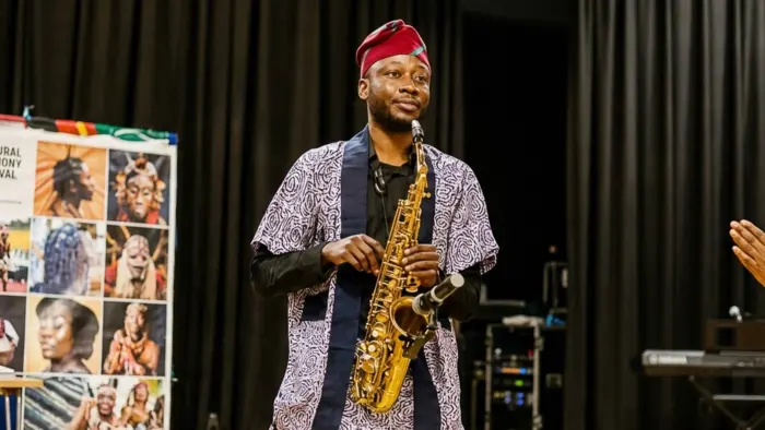 Benjamin Mayowa Sax