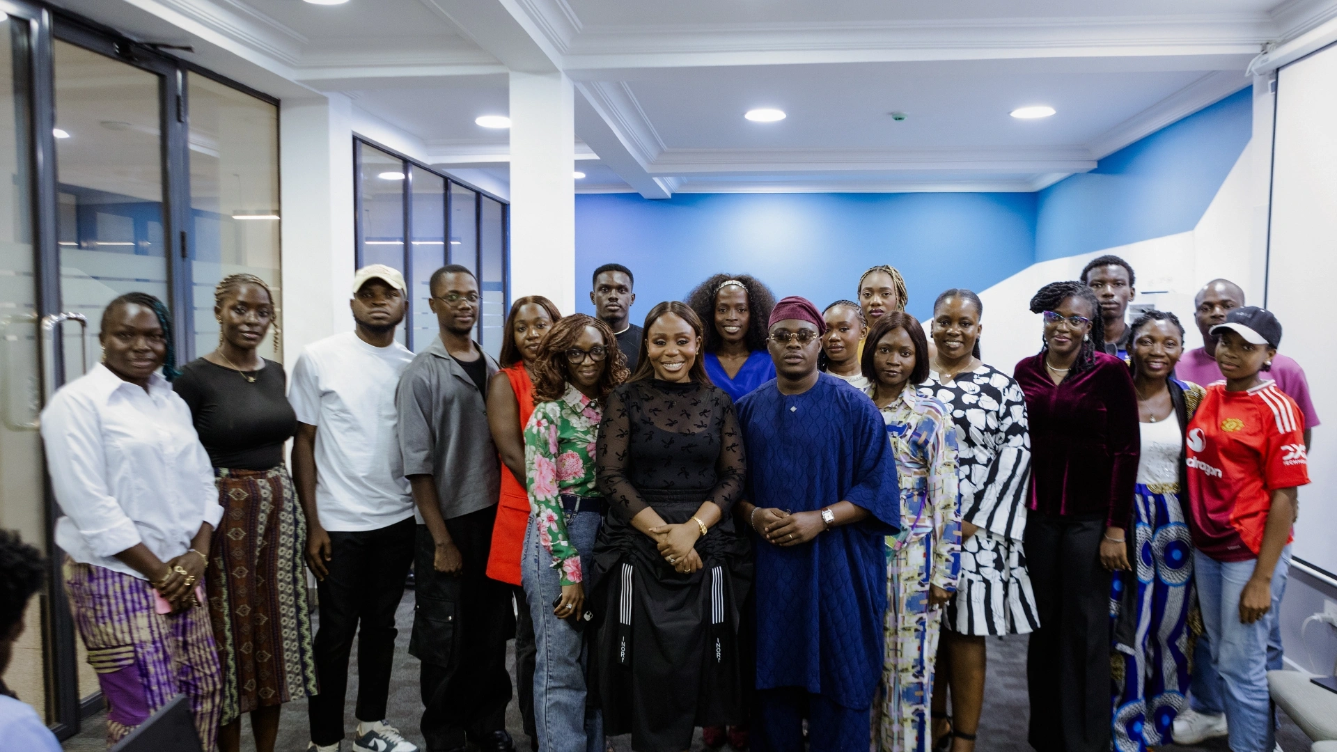 Group picture with Penzaar, Lady T and students .jpg