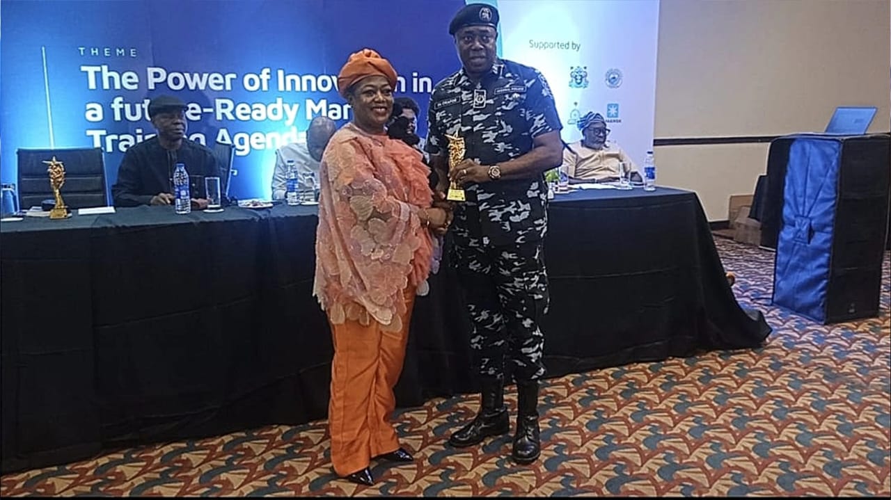 AMJON Honours Dr. Chizoba Anyika