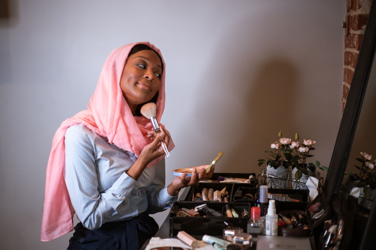 Young woman wearing make up
