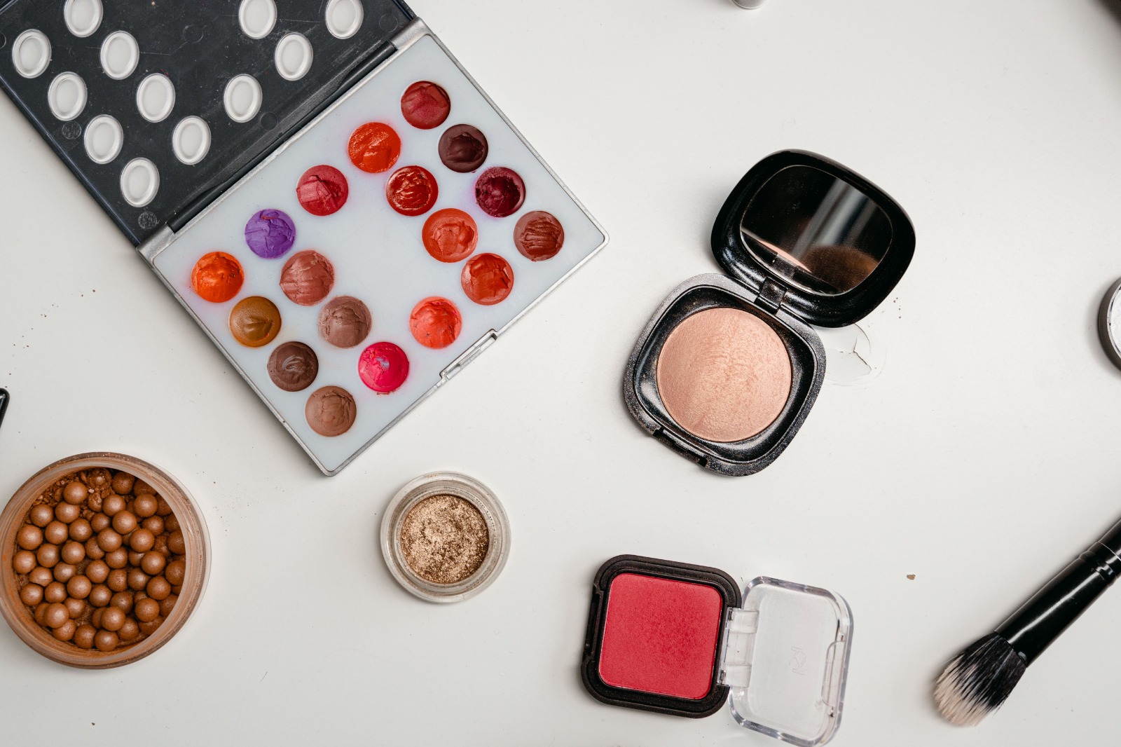 Make up kits