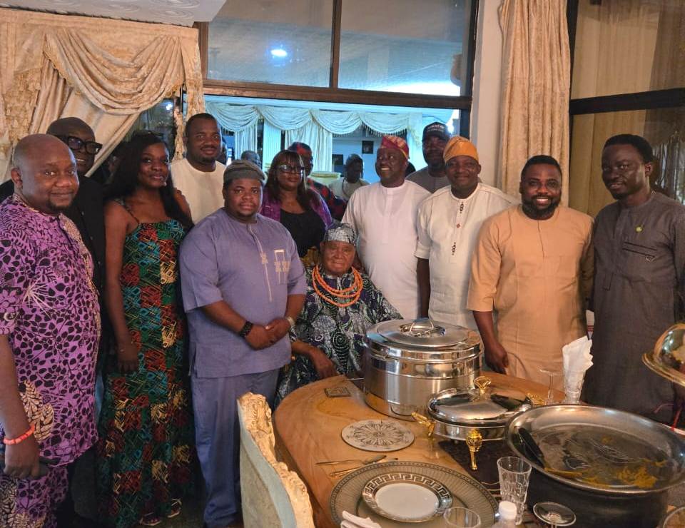 Edo NMA delegation felicitates with Esama of Benin on 92nd birthday