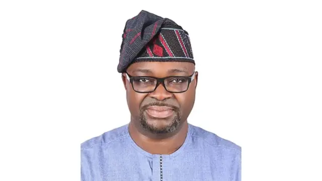 Dr Charles Omole