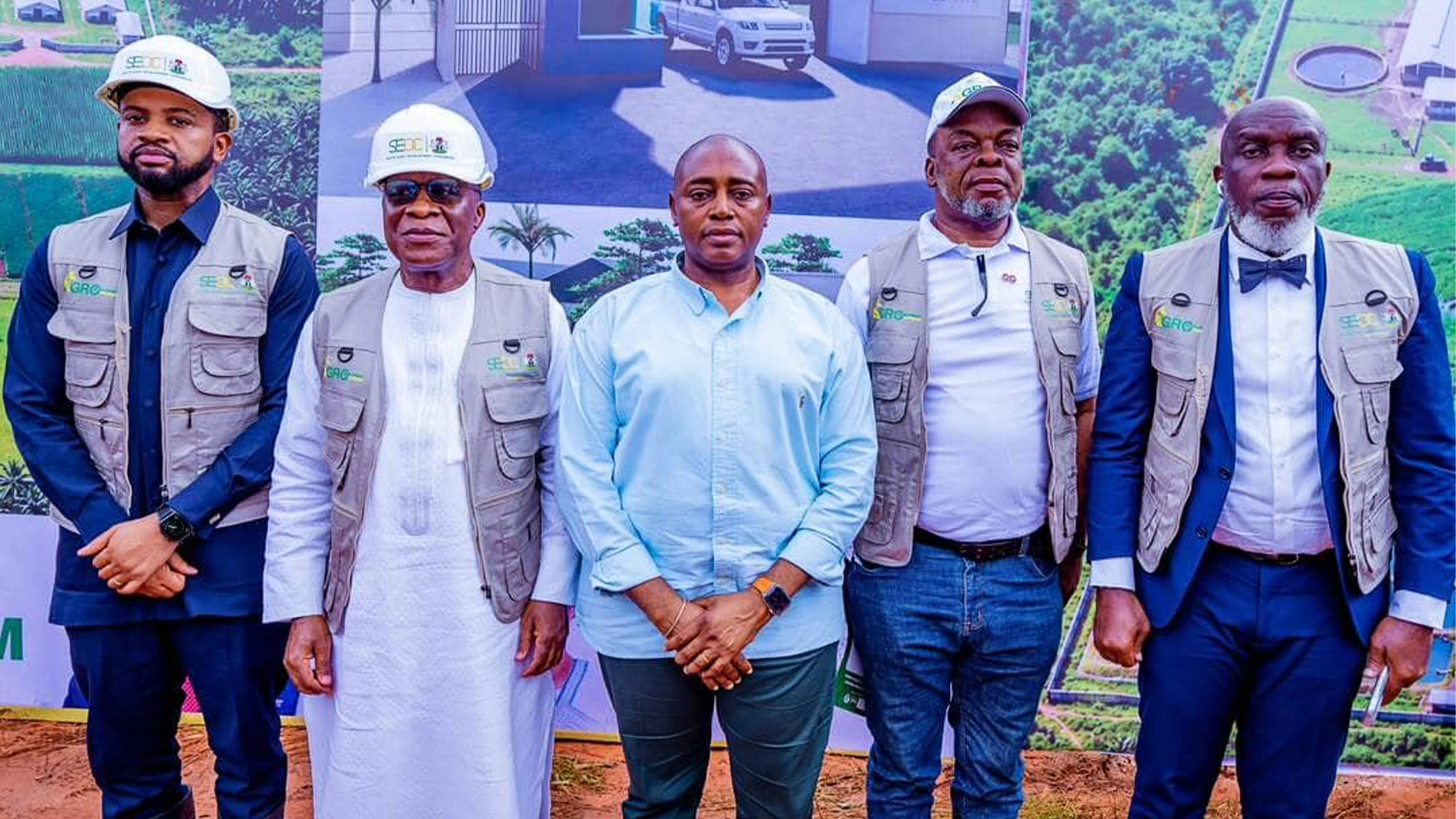 L-R: Mark Okoye, Managing Director/CEO, South East Development Commission; Engr. Abubakar Momoh, Honorable Minister for Regional Development; Barr. Ifeanyi Ossai, Deputy Governor, Enugu State; Dr. Emeka Wogu, CON, Chairman, South East Development Commission; Professor Chidiebere Onyia, Secretary to the State Government, Enugu State.