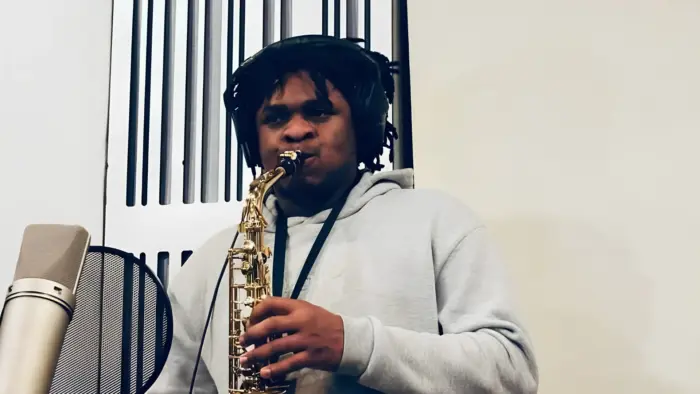 Ife Sax 1
