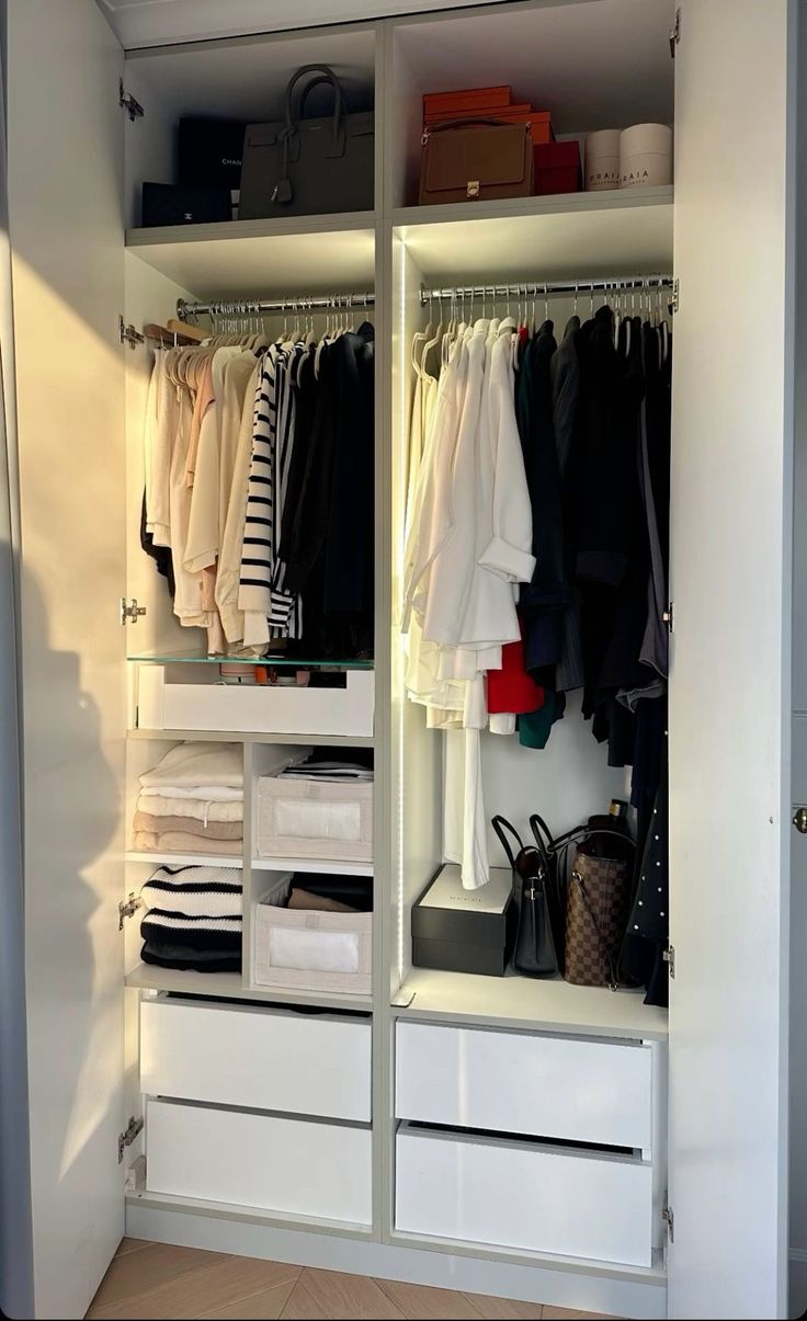 Keep your closet clean and organised 