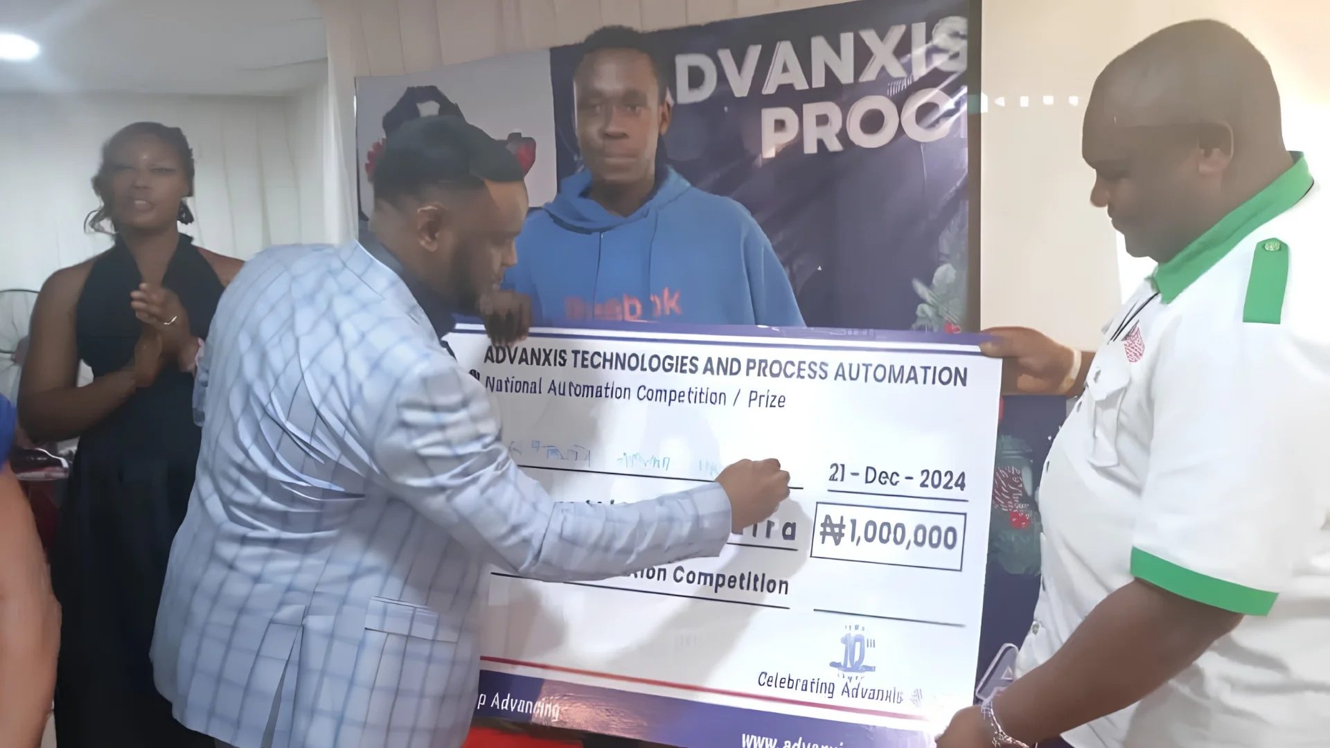 A prize presentation from the first edition of the National Automation Prize in 2024.