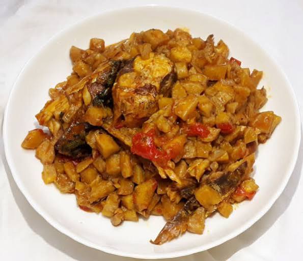 Olóùrúkú (Plantain Pottage)