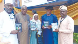 Lecturer at the department of Mass Communication, UNILORIN, Dr. Oba Abdulkadir La’aro; Head of Department, Prof. Rasaq Adisa; Lecturers, Dr. Aisha Imam Omoloso, Prof. Lambe Kayode Mustapha and NGE Vice President (West), Dr. Kabir Alabi Garba during the presentation of the book authored by the Nigerian Guild of Editors, titled, ‘Truth, Trust, and the Future of Journalism in Nigeria’.
