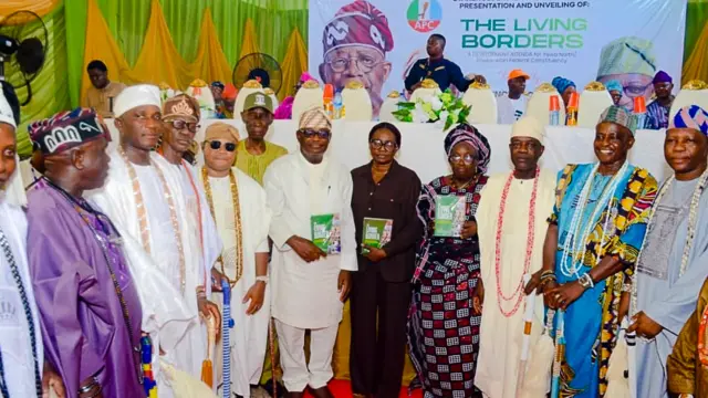 Gboyega Nasir Isiaka at a stakeholders’ engagement and public presentation of The Living Borders