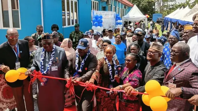 Minister of Defense Major General (rtd) Christopher Musa commissioning CG Musa Security Management Hub donated to the center at the University of Ibadan