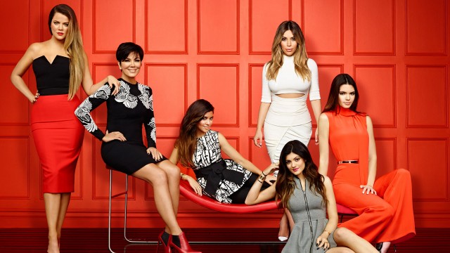 Keeping-Up-with-the-Kardashians-2014-Season-9-Wallpaper-e1459338712275