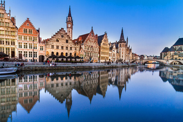 belgium-ghent-houses-along-the-canal-in-graslei