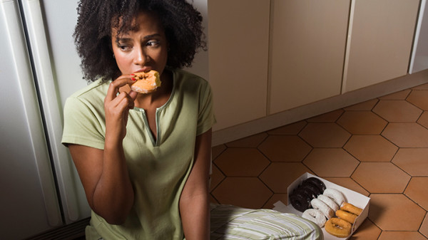 stress-eating-e1474274294645
